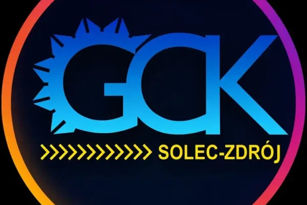 Wakacyjne zajęcia muzyczne zakończone, ale nauka gry na gitarze trwa – zapisy na stałe lekcje