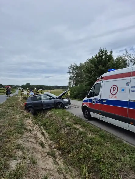 Wypadek w Piasku Małym: interwencja strażaków z Solca-Zdroju i Buska