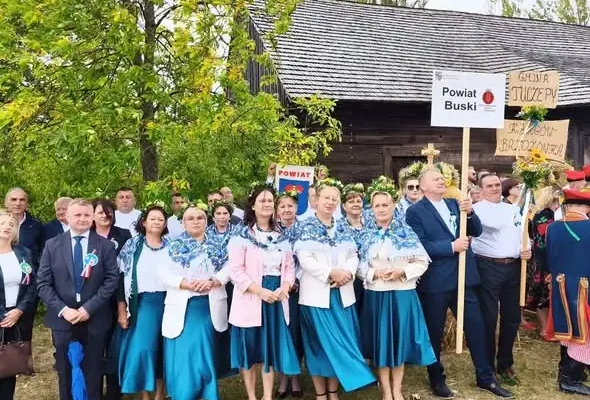 Gmina Tuczępy trzyma kciuki za wieniec dożynkowy z Brzozówki i Kargowa