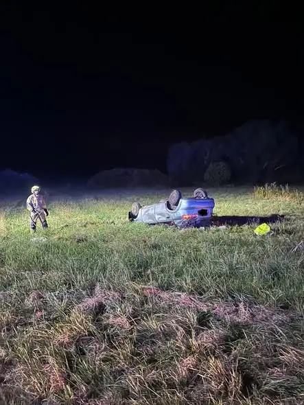 Dachowanie w Piasku Wielkim. Dwie osoby w szpitalu