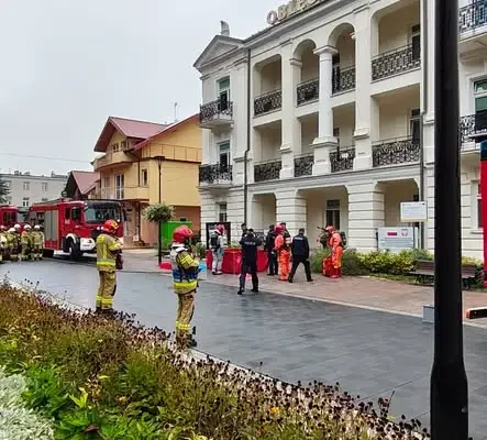 Busko-Zdrój: ćwiczenia służb w sanatorium Oblęgorek – symulacja niebezpiecznej przesyłki