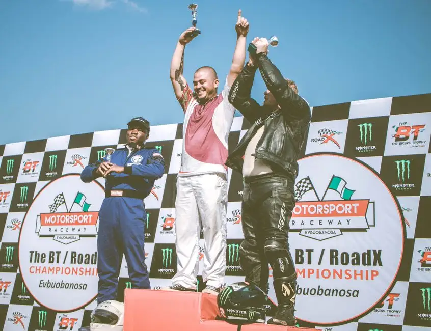 OSP ze Świnar wygrywa zawody powiatowe, nasza drużyna na podium