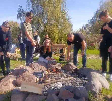 Akcja integracja w Karabosach – uczniowie ZSTiO Busko-Zdrój na wspólnym wypadzie
