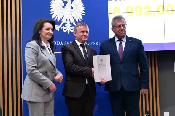Gmina Tuczępy pozyskała prawie 89 tys. zł na Bon Senioralny