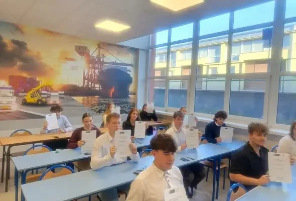 Uczniowie ZSTiO z Buska-Zdroju walczyli w V Ogólnopolskiej Olimpiadzie Logistycznej