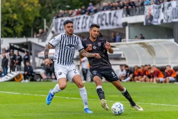 AKS Busko-Zdrój zagra dziś wyjazdowy mecz 4. rundy Pucharu Polski z Koroną Kielce III